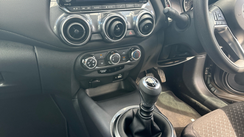 Nissan Juke 1.0 DiG-T 114 Acenta 5dr Petrol Hatchback